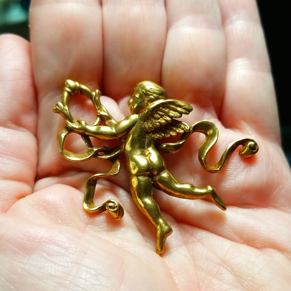 MMA RARE! 1982 Cherub Winged Angel Victorian Revival Gold-plated Brooch - Picture 3 of 11